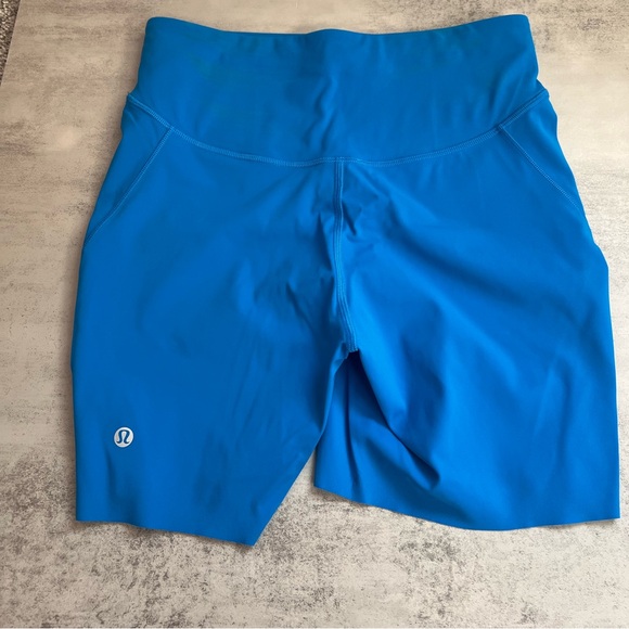 Lululemon size 8 shorts. - Picture 1 of 3